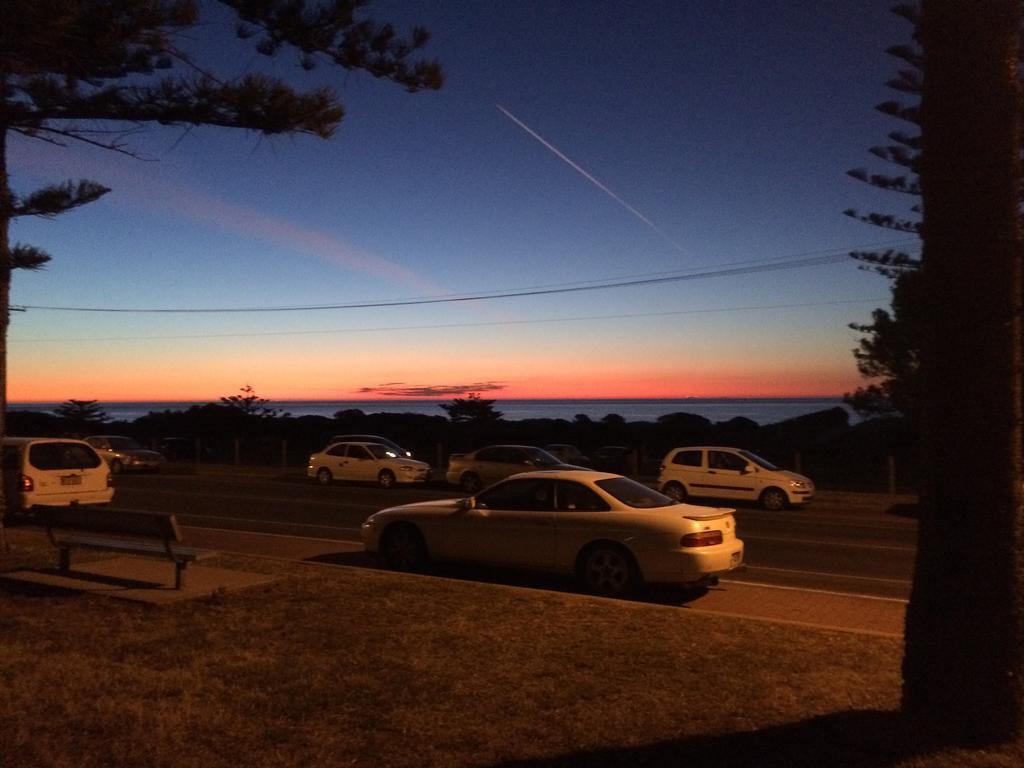 Adelaide - Semaphore Beach Front Exterior foto